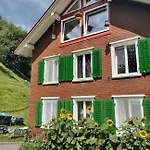 Cozy In An Old Near Vaduz Accommodatie bij particulieren *